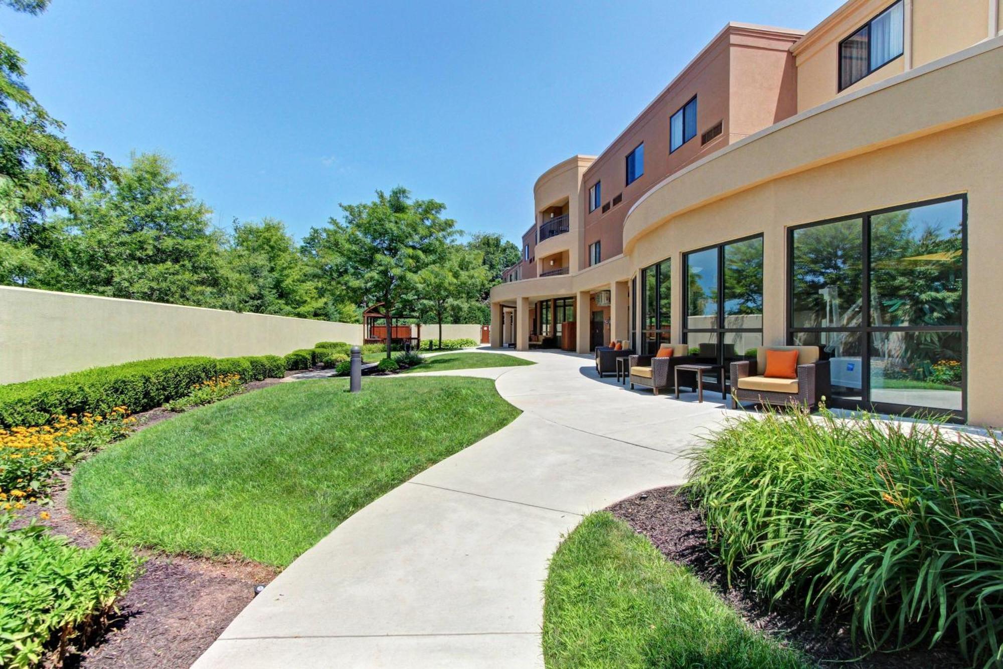 Courtyard By Marriott Harrisburg West/Mechanicsburg Esterno foto