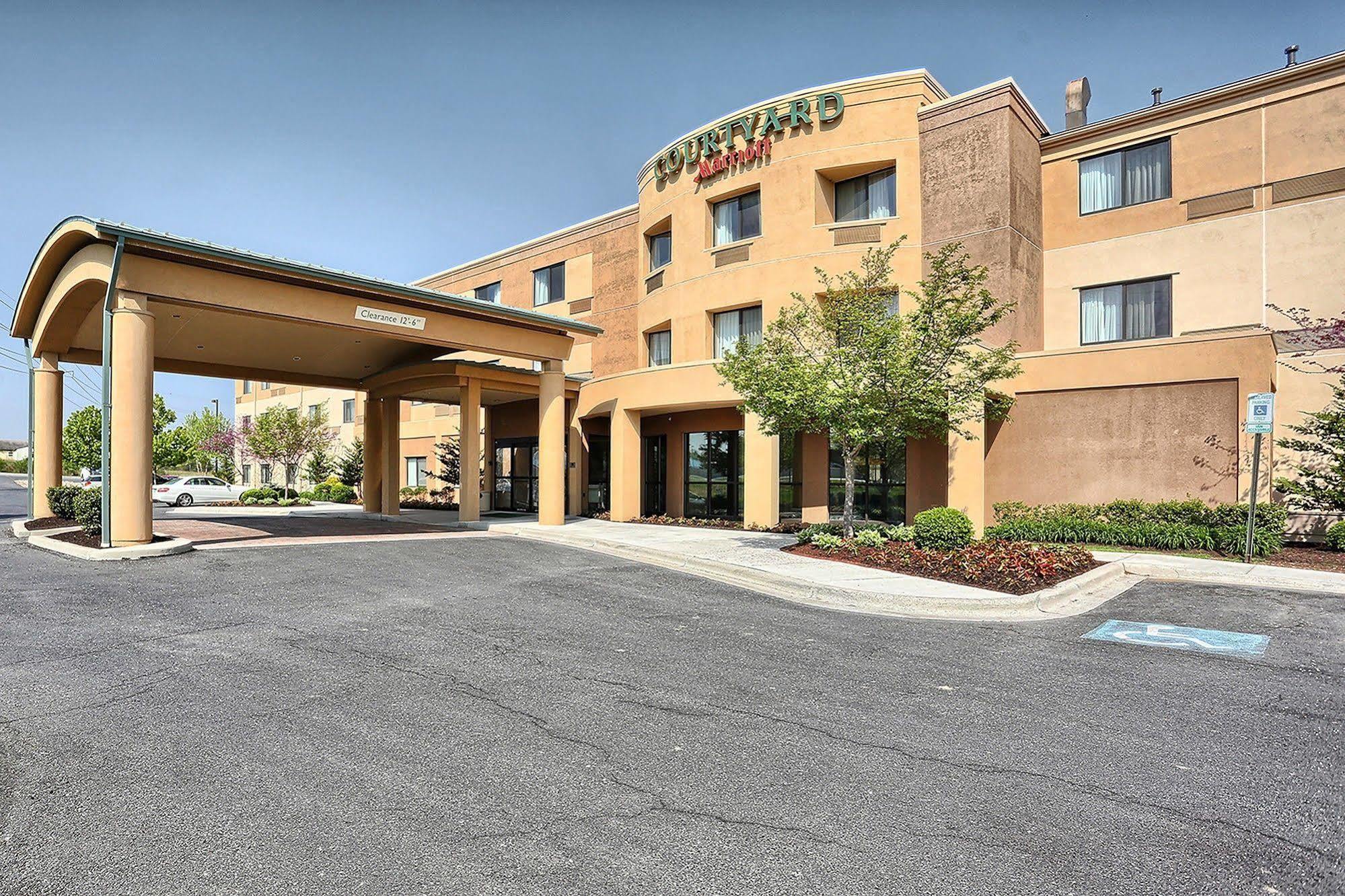 Courtyard By Marriott Harrisburg West/Mechanicsburg Esterno foto